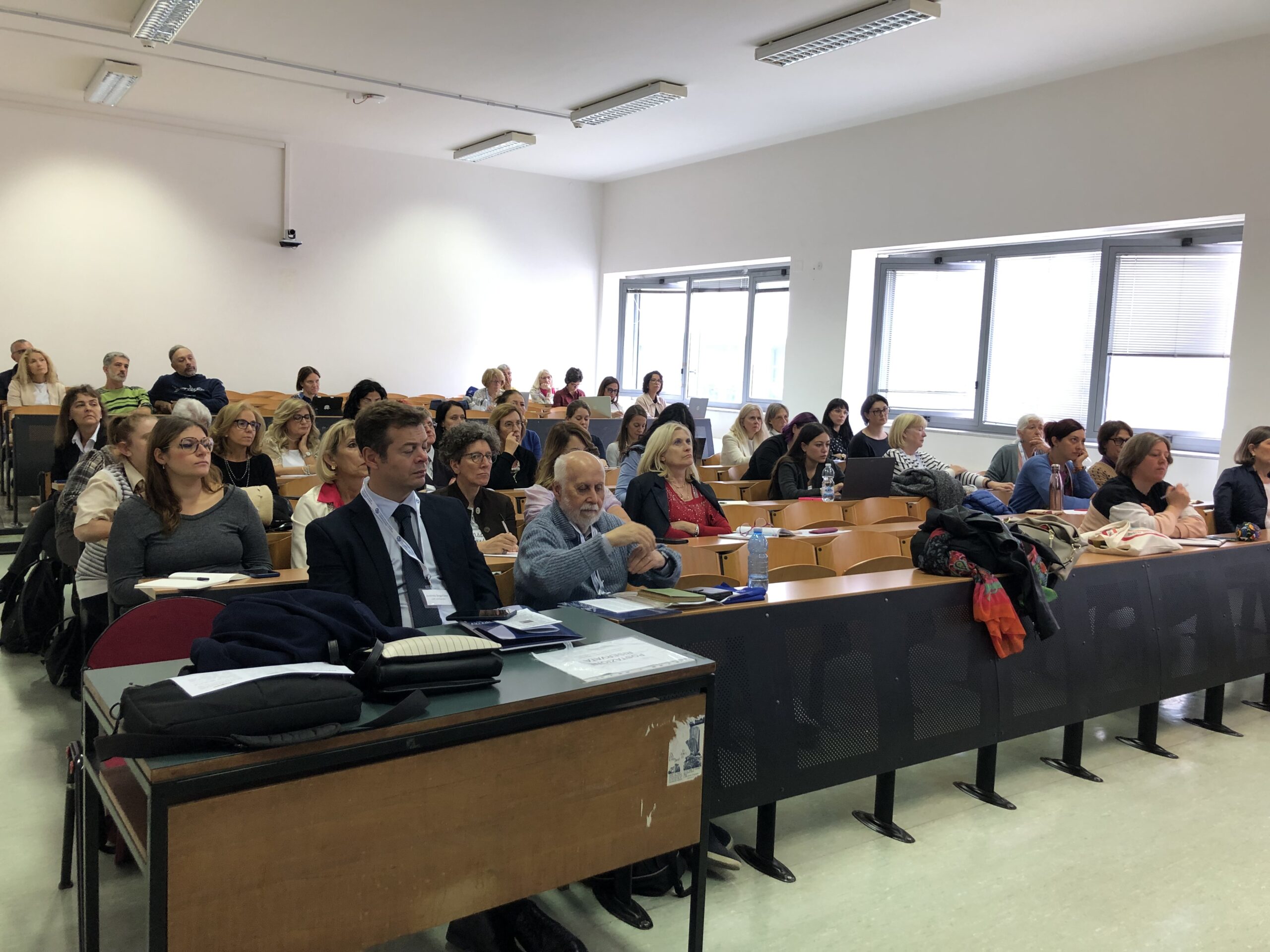 Symposium “English Language Teaching in Italy (1900-2000)”. Voices from two trainee teachers from the University of Milan